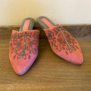 Beaded scuff. Laid Back London  36.